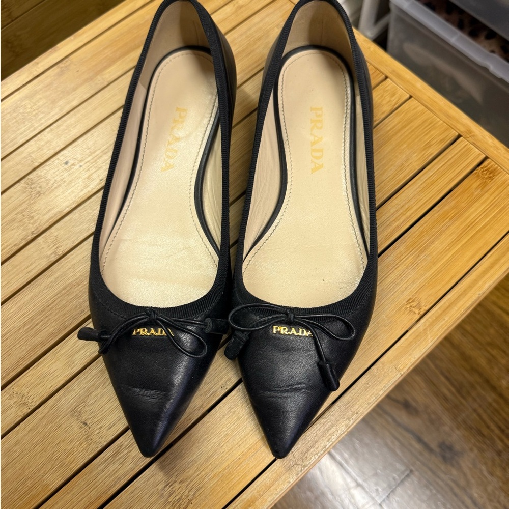 Size 5 / 35 PRADA Black Calf Leather Flats - Picture 12 of 12